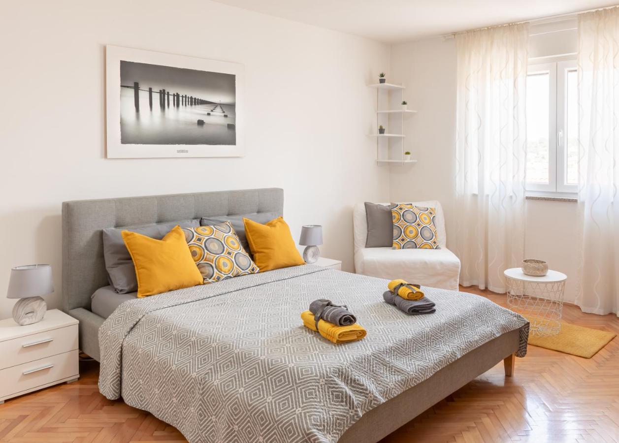 Apartment Dorrea Пула Екстериор снимка