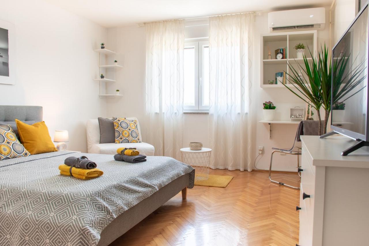 Apartment Dorrea Пула Екстериор снимка